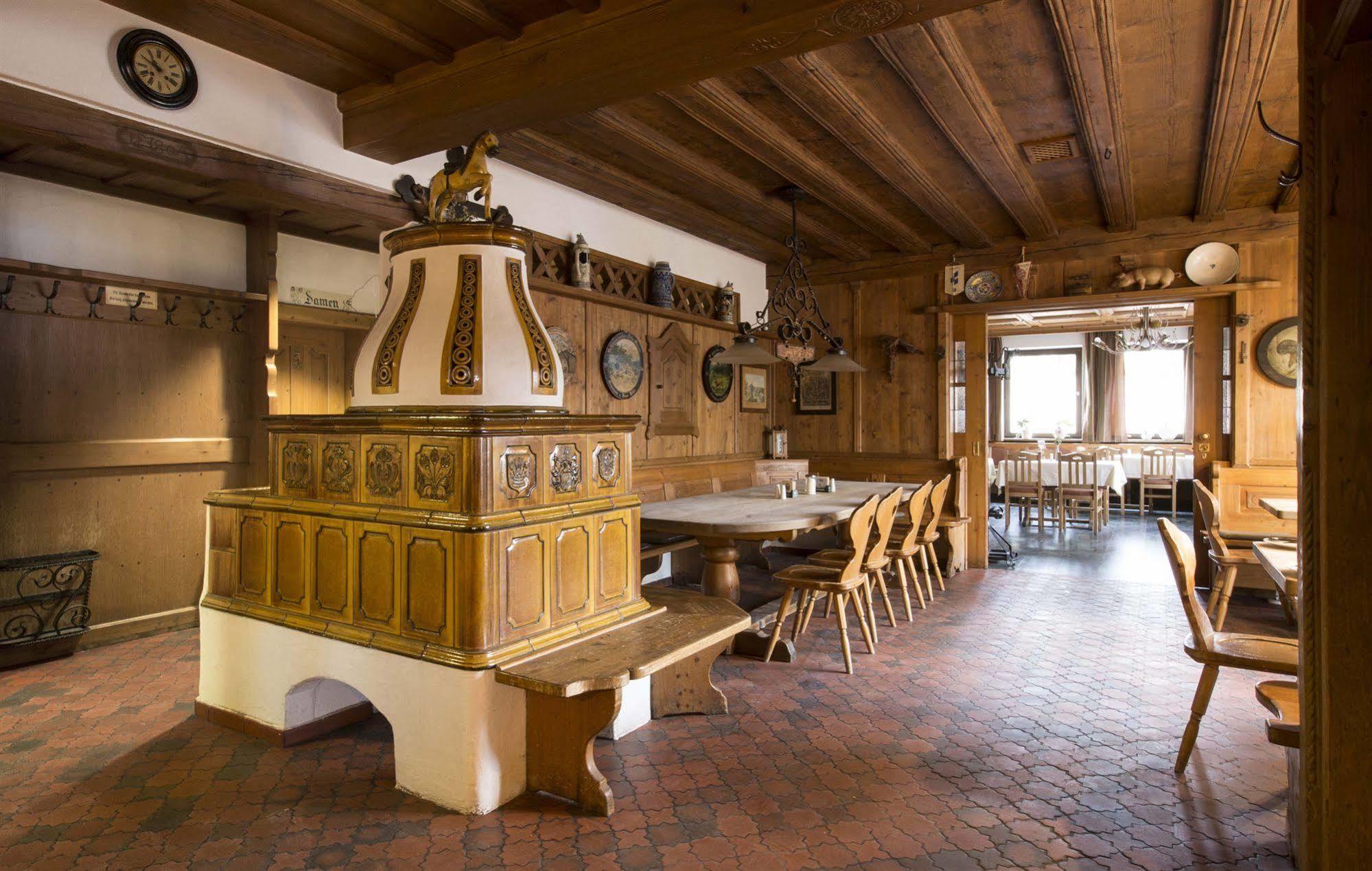 Hotel Neuwirt 3*